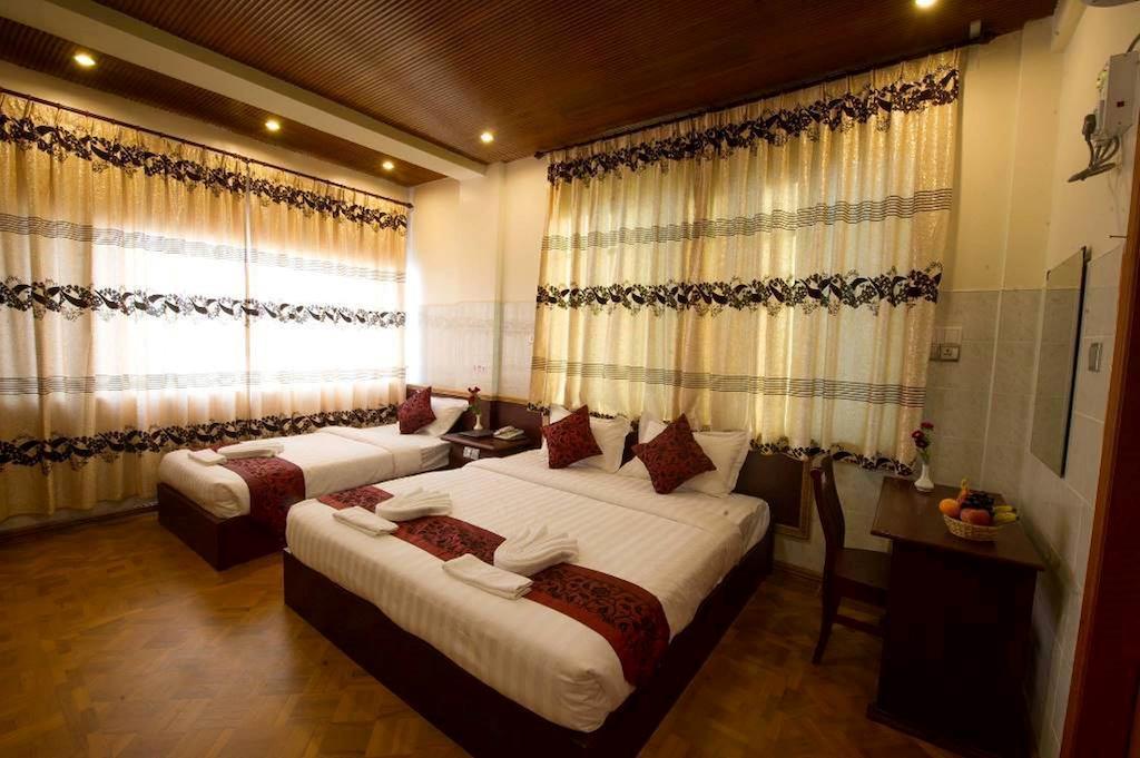 Taw Win Myanmar Hotel Mandalay Room photo