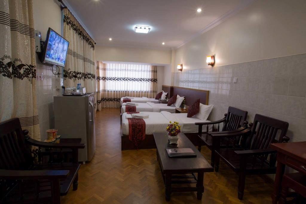 Taw Win Myanmar Hotel Mandalay Room photo